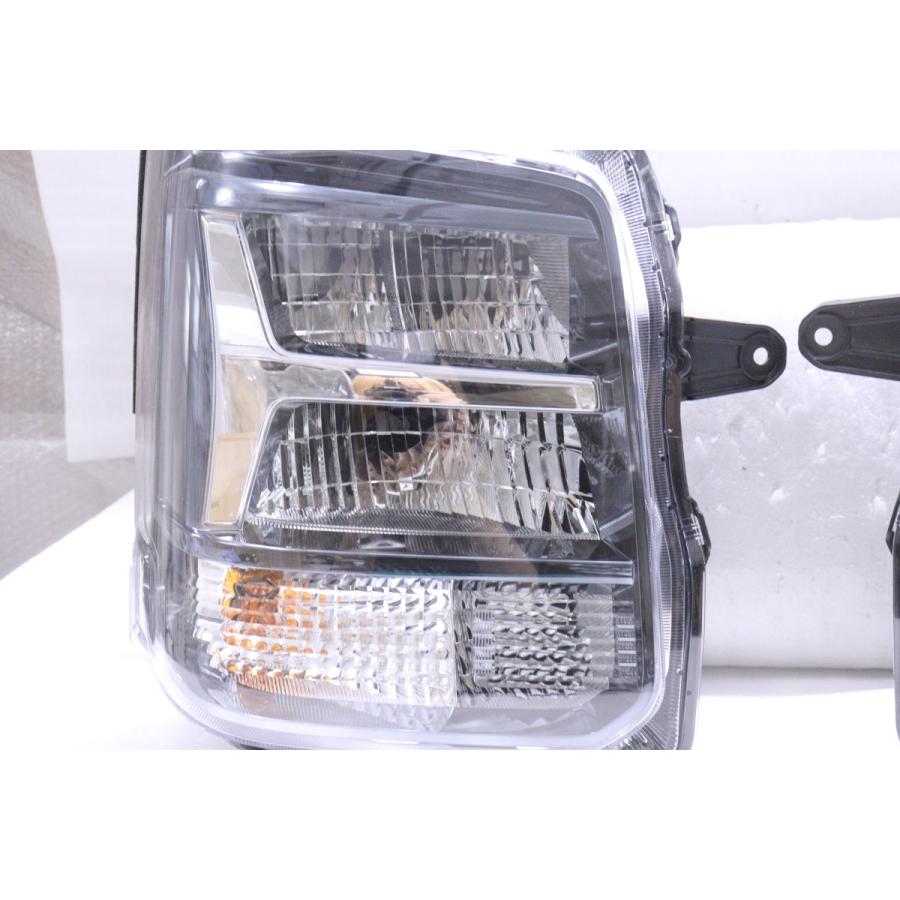 40-2015☆新車外し☆後期 LED DA17W エブリィワゴン☆左右ヘッド 40-2015☆新車外し☆後期 LED DA17W エブリィワゴン☆左右ヘッド