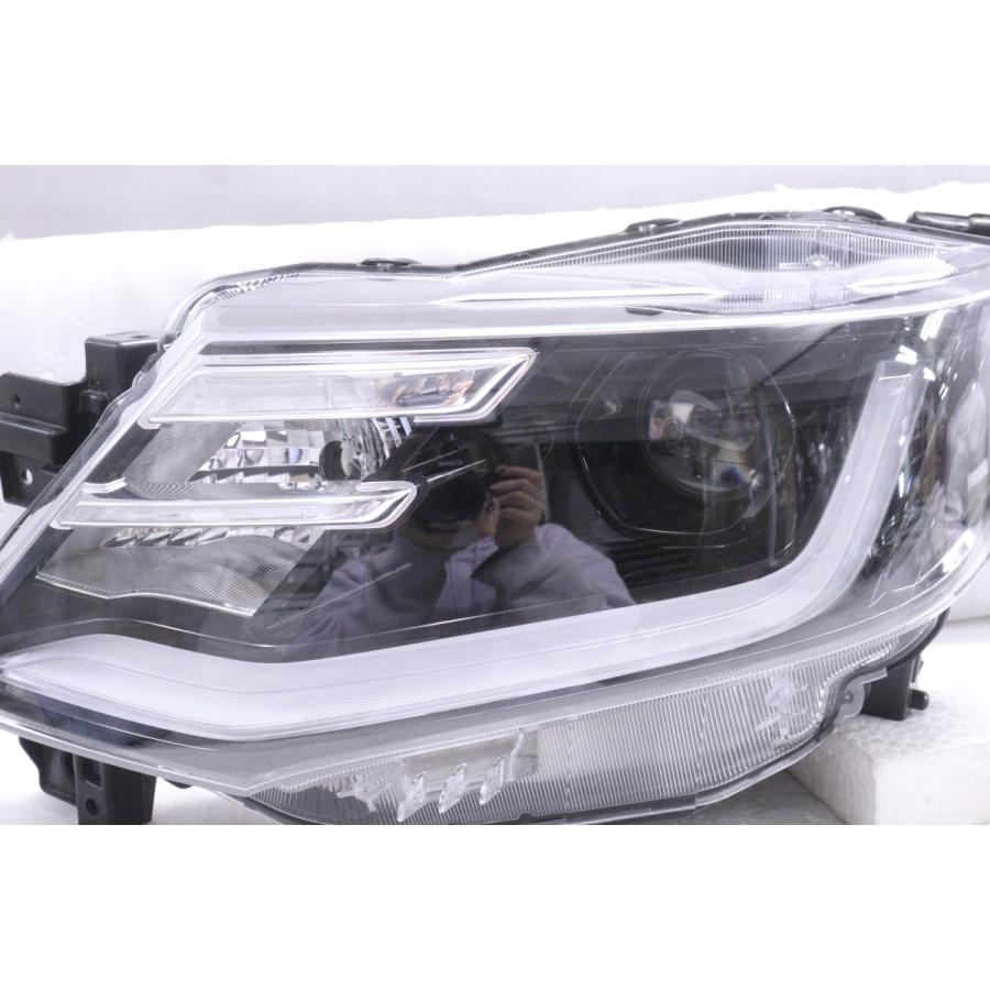 ソリオ　バンディット　MA37S 　左側　ヘッドライト 40-2235☆【値下】美品☆LED MA37S ソリオ☆左ヘッドライト KOITO 100