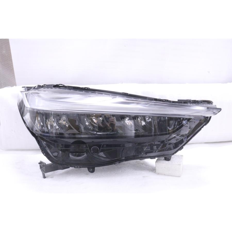 40-2262☆美品☆LED RV5 ヴェゼルeHEV☆右ヘッドライト STANLEY W5884