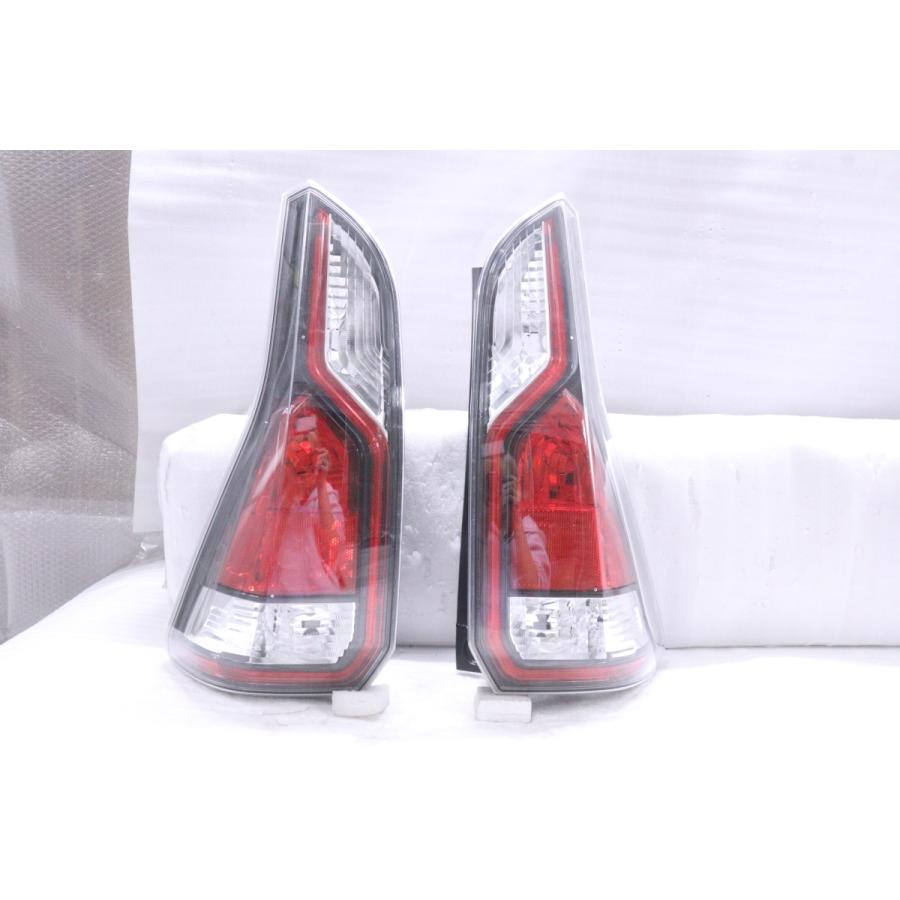 40-352☆美品☆前期 LED C27 セレナ☆左右テールライト KOITO 220 
