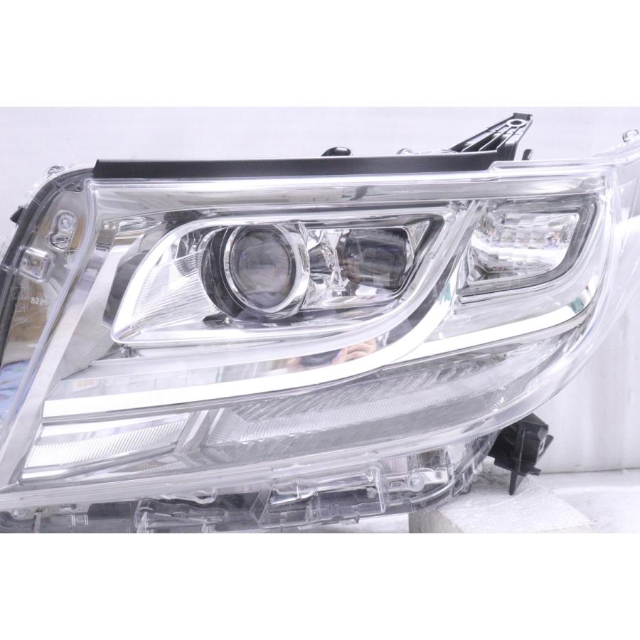 アルファード　AGH30W 左ヘッドライトLED イチコ58-60 40-582☆美品☆前期 LED AGH30W アルファード☆左ヘッドライト