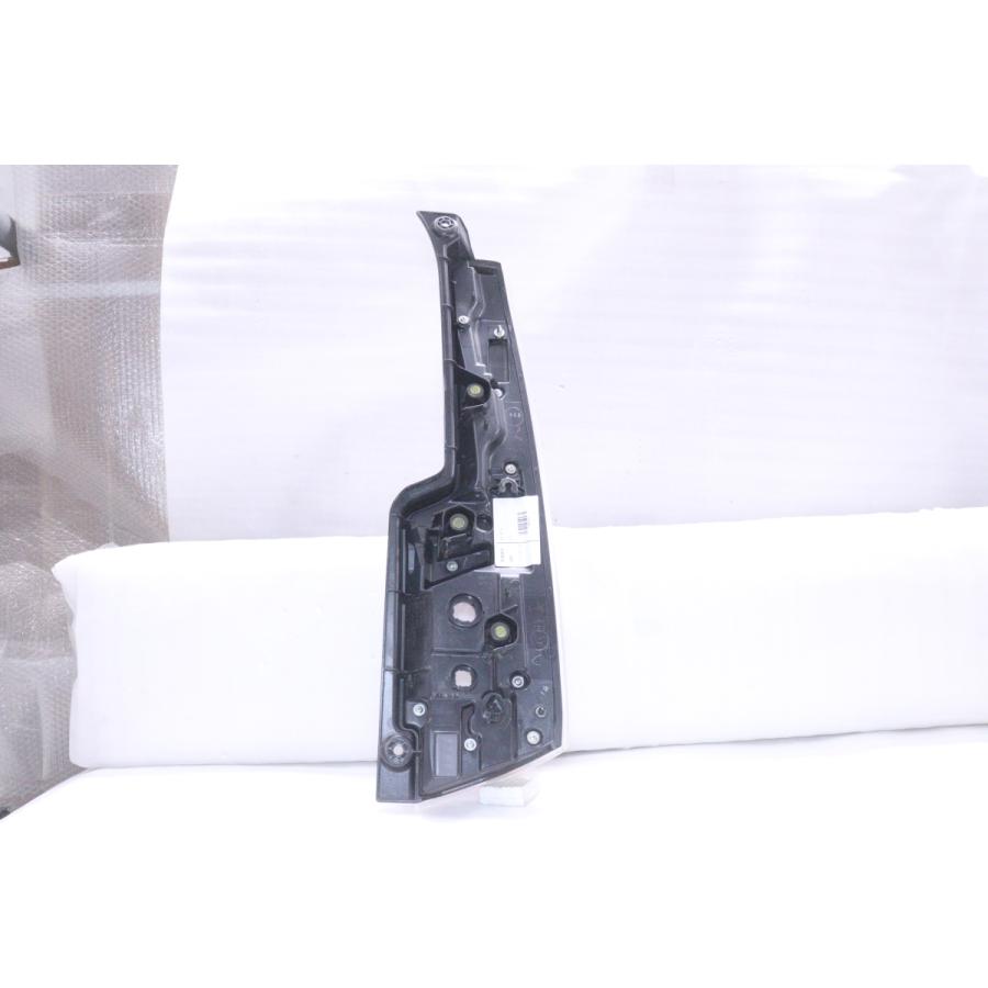 40-674☆前期 LED LA150S ムーヴカスタム☆左テールライト KOITO 220