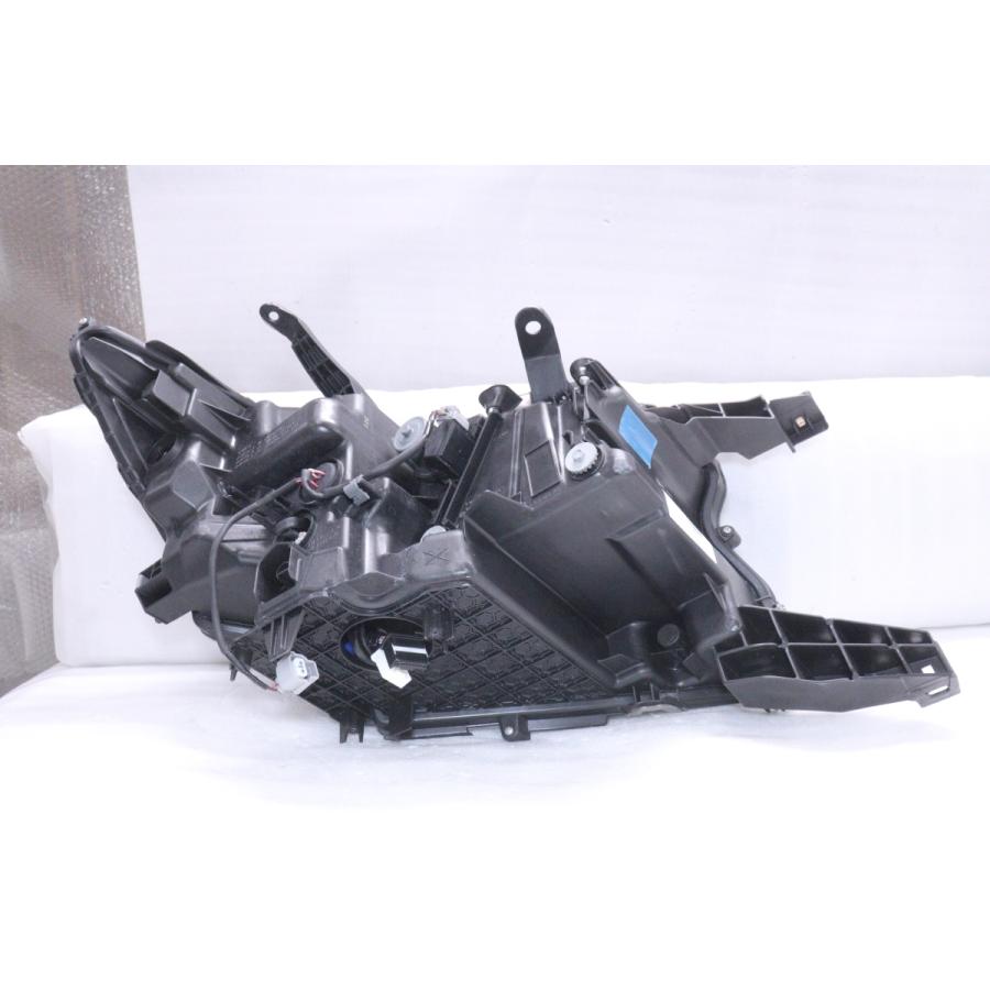 40-979☆美品☆中期/後期 LED TRJ150W ランドクルーザープラド☆左