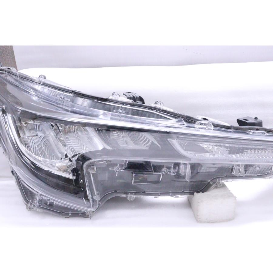 41-1367☆LED ZRE212 カローラ ツーリング☆右ヘッドライト KOITO 12