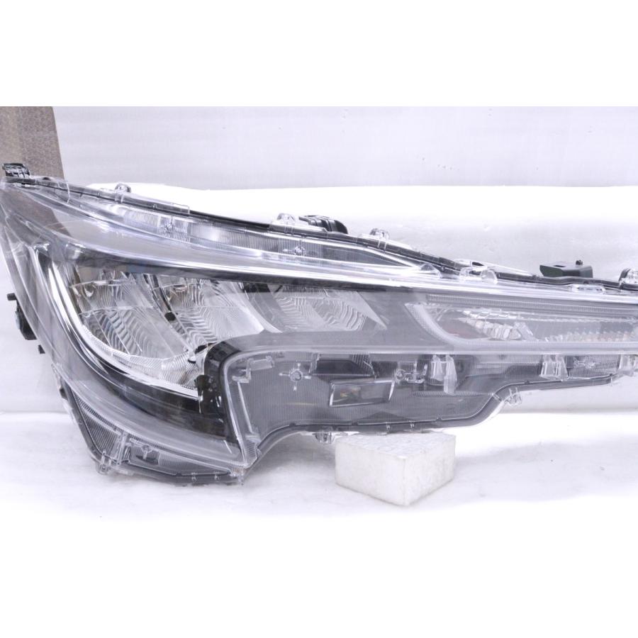 カローラ　スポーツ　NRE210H 右　ヘッドライト　KOITO 12-612 41-2003☆美品☆LED NRE210H カローラスポーツ☆右ヘッドライト KOITO