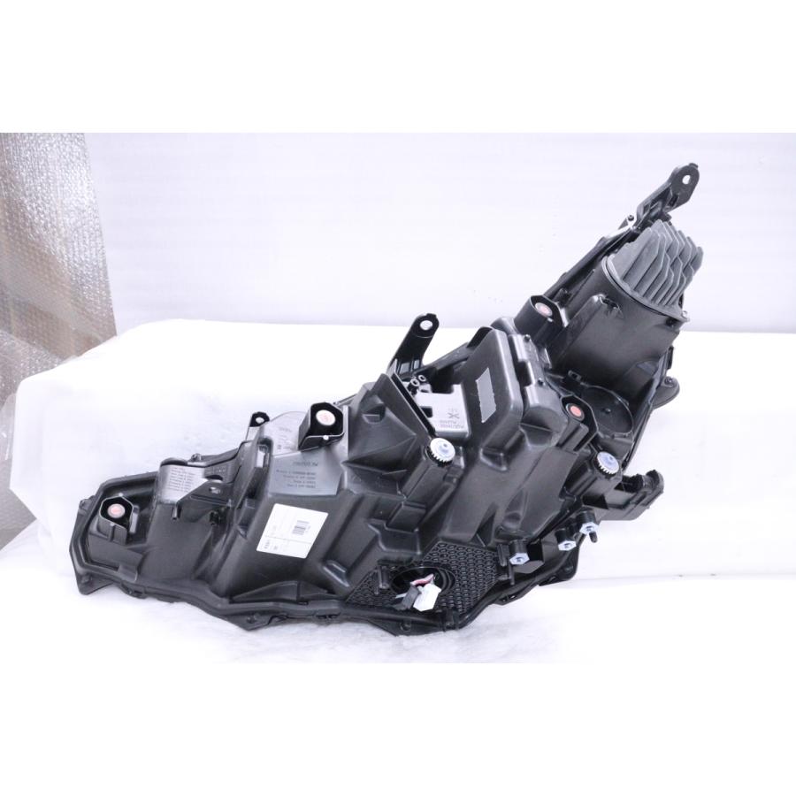 42-1266☆極上品☆LED AAZA20 レクサスNX☆右ヘッドライト KOITO 78-58