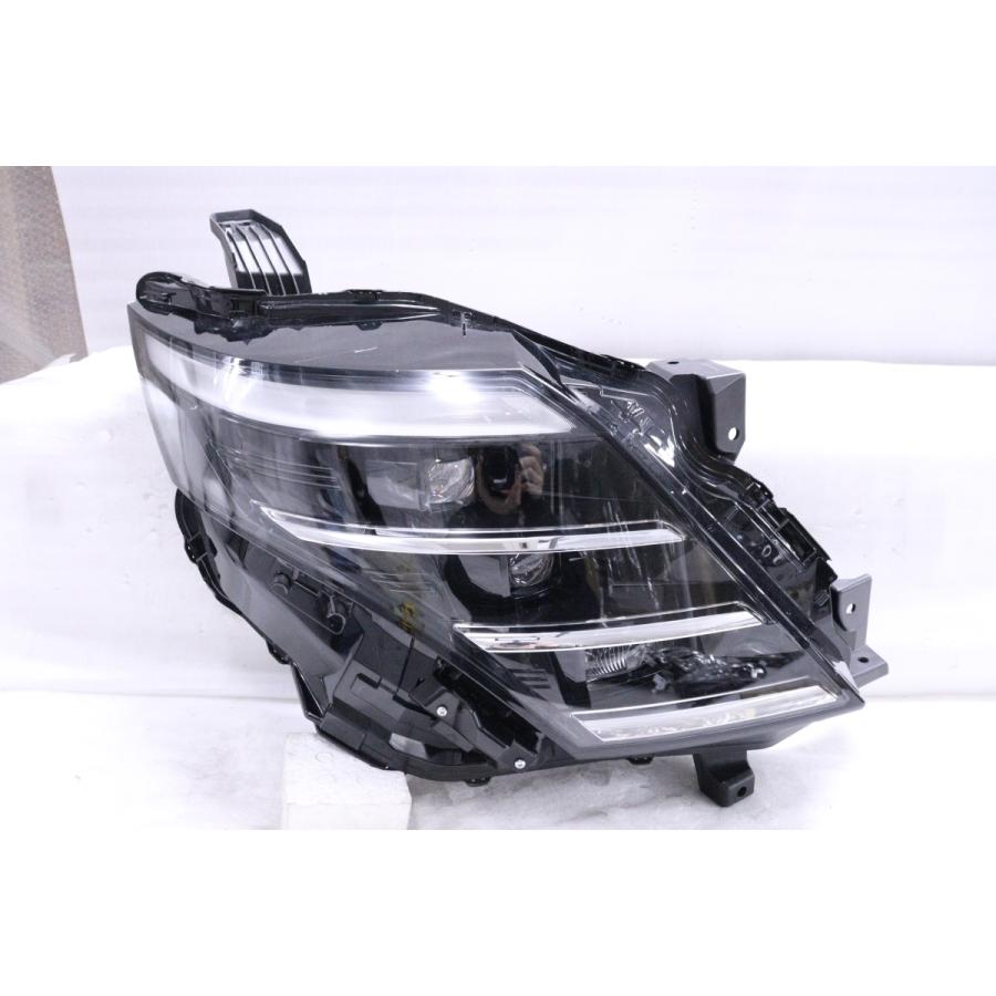 C28セレナLEDヘッドライト右