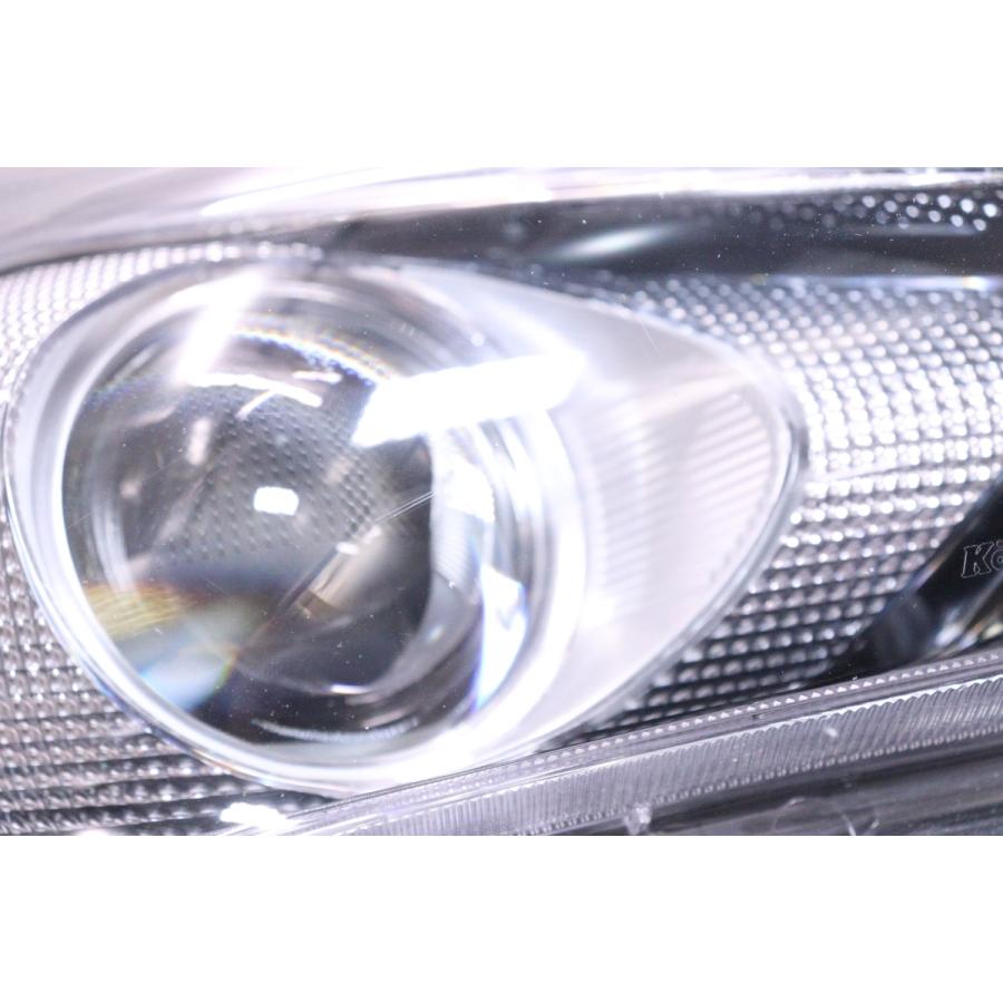 42-1394☆前期 LED ZVW50 プリウス☆右ヘッドライト KOITO 47-75 打刻