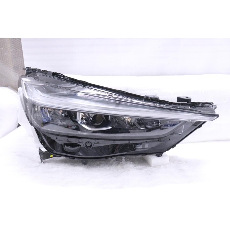 ヴェゼル　RV5 LEDヘッドライト STANLEY W5884 42-1832☆美品☆LED RV5 ヴェゼルeHEV☆右ヘッドライト STANLEY W5884