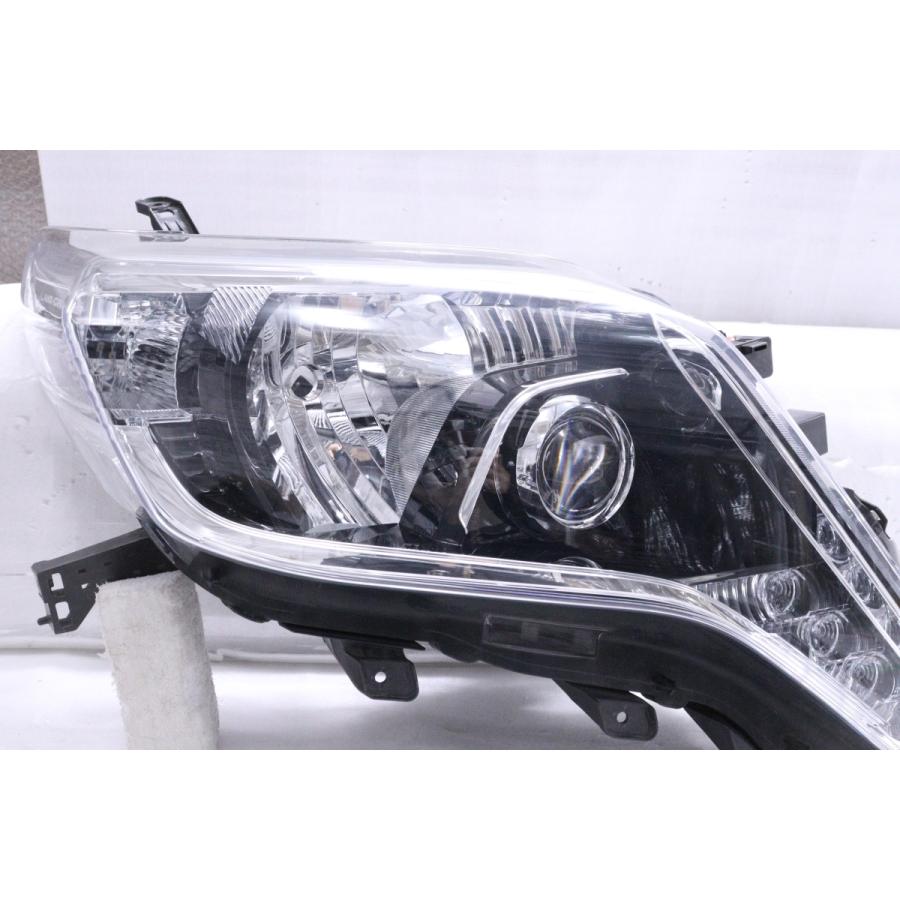 美品　GDJ150W ランドクルーザー　プラド　LED ヘッドライト ランドクルーザー プラド 後期 純正 LED ヘッドライト ヘッドランプ 右