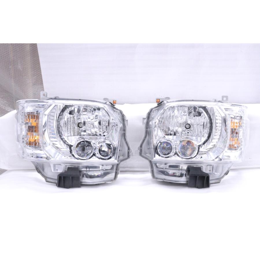 42-2443☆美品☆LED 4型~ 200 ハイエース☆左右ヘッドライト 26-137 84