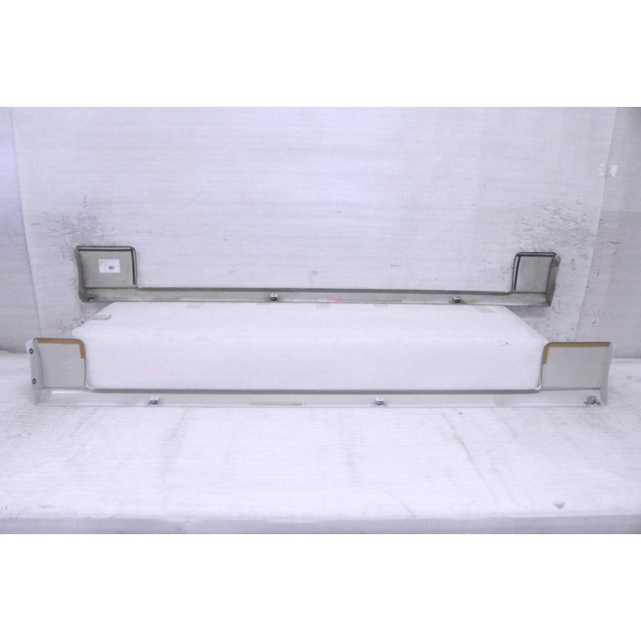 42-2549☆未使用品/中古☆TRD☆200系 ハイエース 標準 左右 42-2549☆未使用品/中古☆TRD☆200系 ハイエース 標準 左右