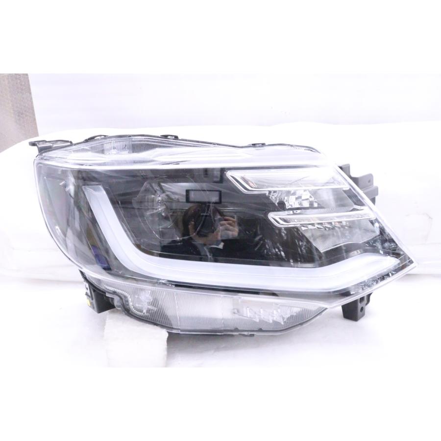 42-628☆美品☆LED MA37S ソリオ☆右ヘッドライト KOITO 100-593AA 