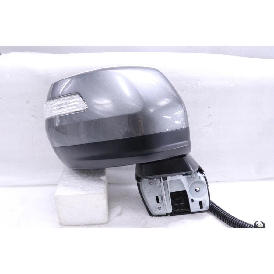 42-872☆未使用品 7P RK1 ステップワゴン 右ドアミラー☆76200-SZW