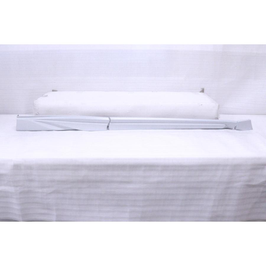 43-1025☆未使用品 TRD☆AGZ10 レクサスNX HV 右サイドスカート☆MS344 