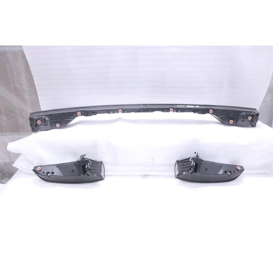 43-1731☆美品☆LED E3K ポルシェ カイエン☆左右テールライト