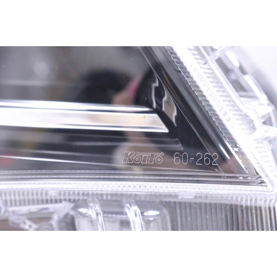 43-2622☆美品☆後期 LED TRJ150 ランドクルーザープラド☆右ヘッド 