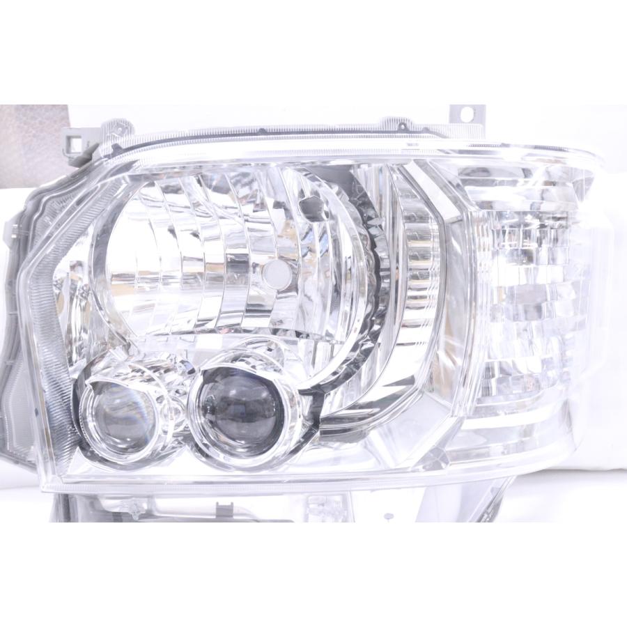 43-2649☆極上品☆4型~ LED 200系 ハイエース☆左ヘッドライト KOITO 
