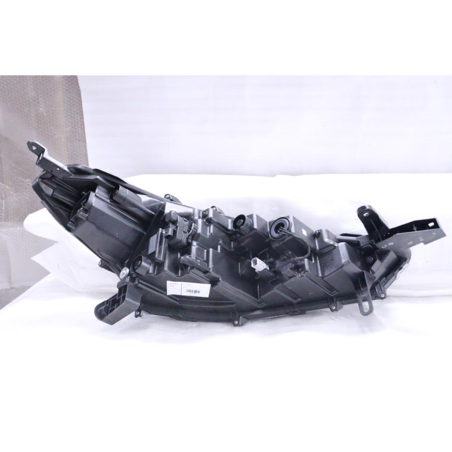 トヨタ ZSG10 カローラクロス Z 左ヘッドライト HASCO 16-177 48-27☆極上品☆LED ZSG10 カローラクロス☆左ヘッドライト