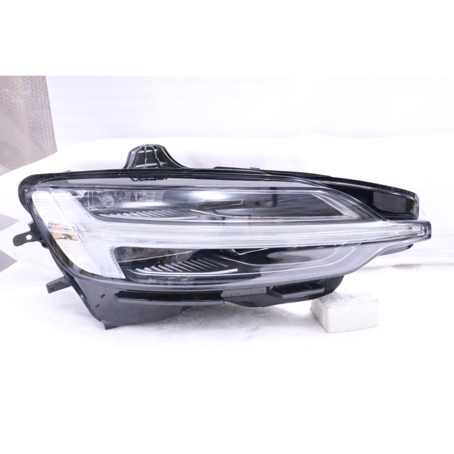 43-481☆【値下】美品☆LED ZB ボルボ V60☆右ヘッドライト 32342537