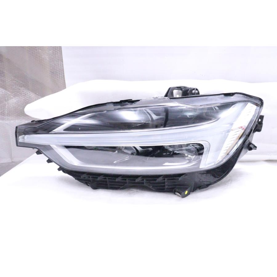 43-485☆LED UB ボルボ XC60☆左ヘッドライト 32133550 ブラック 純正
