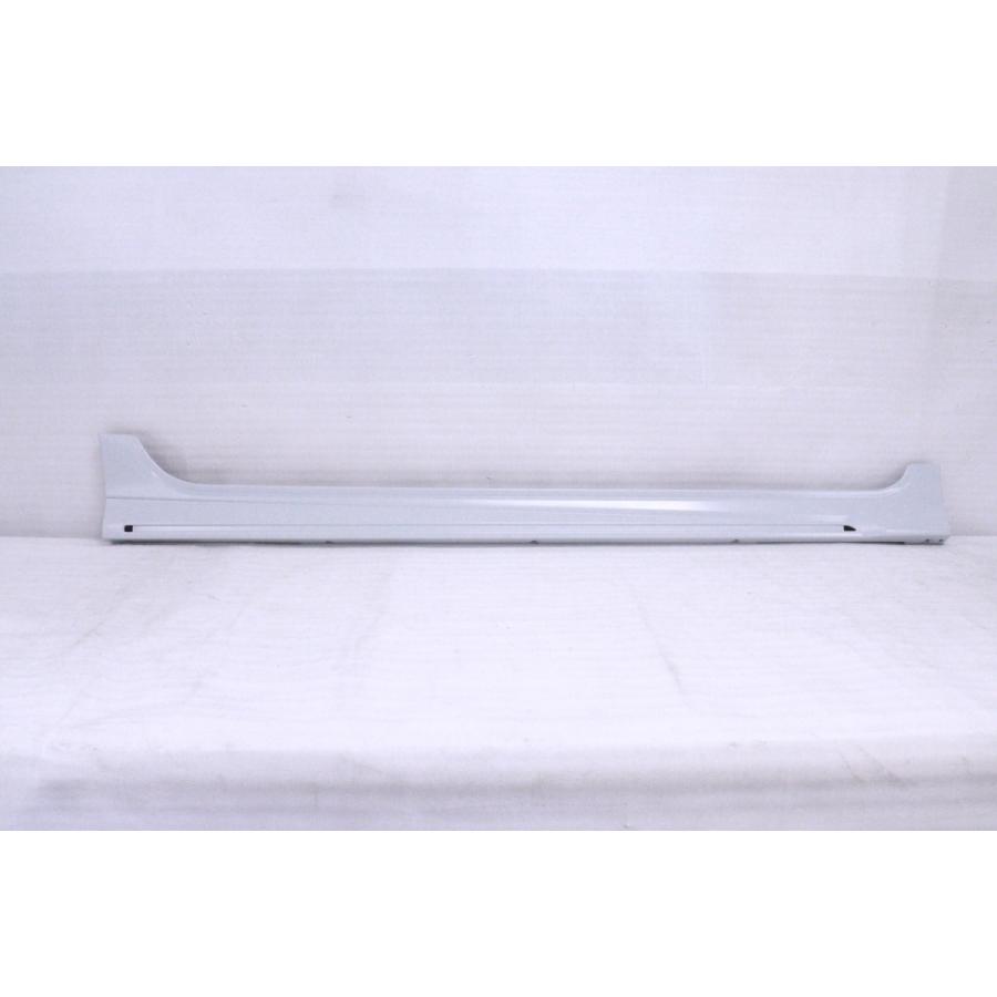 44-1832☆未使用品☆TRD☆後期 NHP10 アクア 右サイドスカート☆MS344