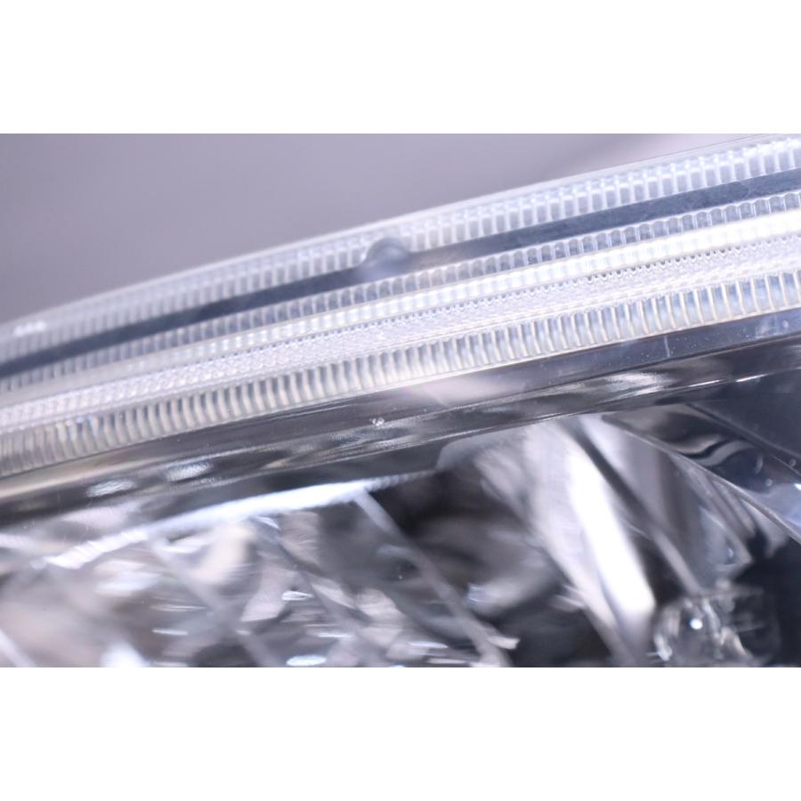 44-2027☆美品☆4型〜 LED 200 ハイエース☆左ヘッドライト ダーク