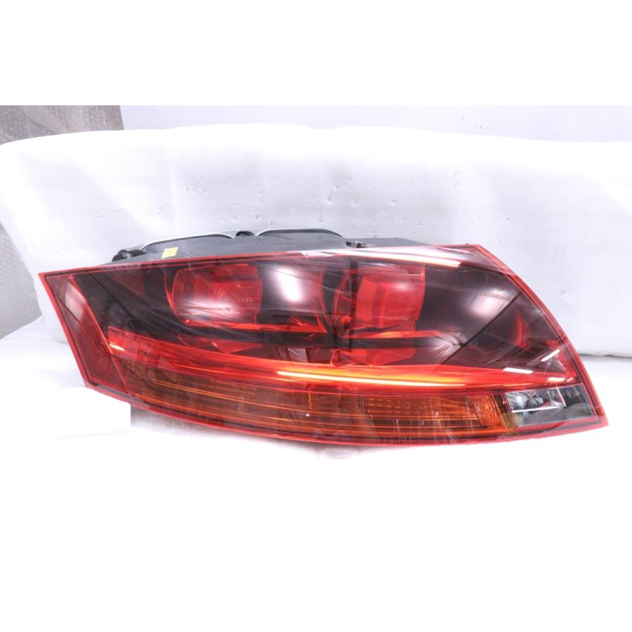 44-920☆8J アウディTT☆左テールライト 8J0 945 095 C AUDI 純正