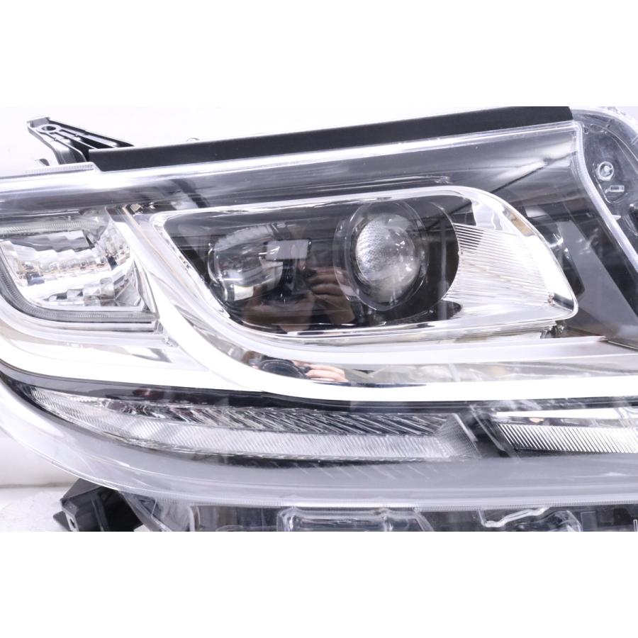 トヨタ アルファード/S系 AGH30W/GGH30W/AYH30W 前期 右ライト/右