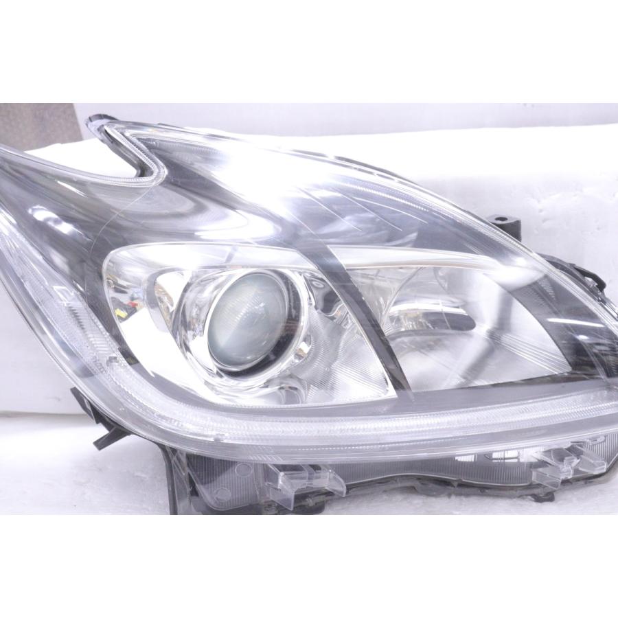 45-2424☆後期 HID ZVW30 プリウス G's☆右ヘッドライト KOITO 47-52