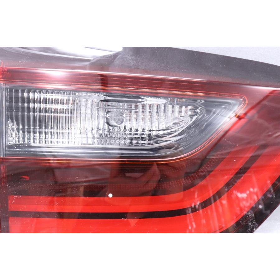 45-2608☆美品 LED GR3 フィットeHEV☆左右テールライト 4点セット