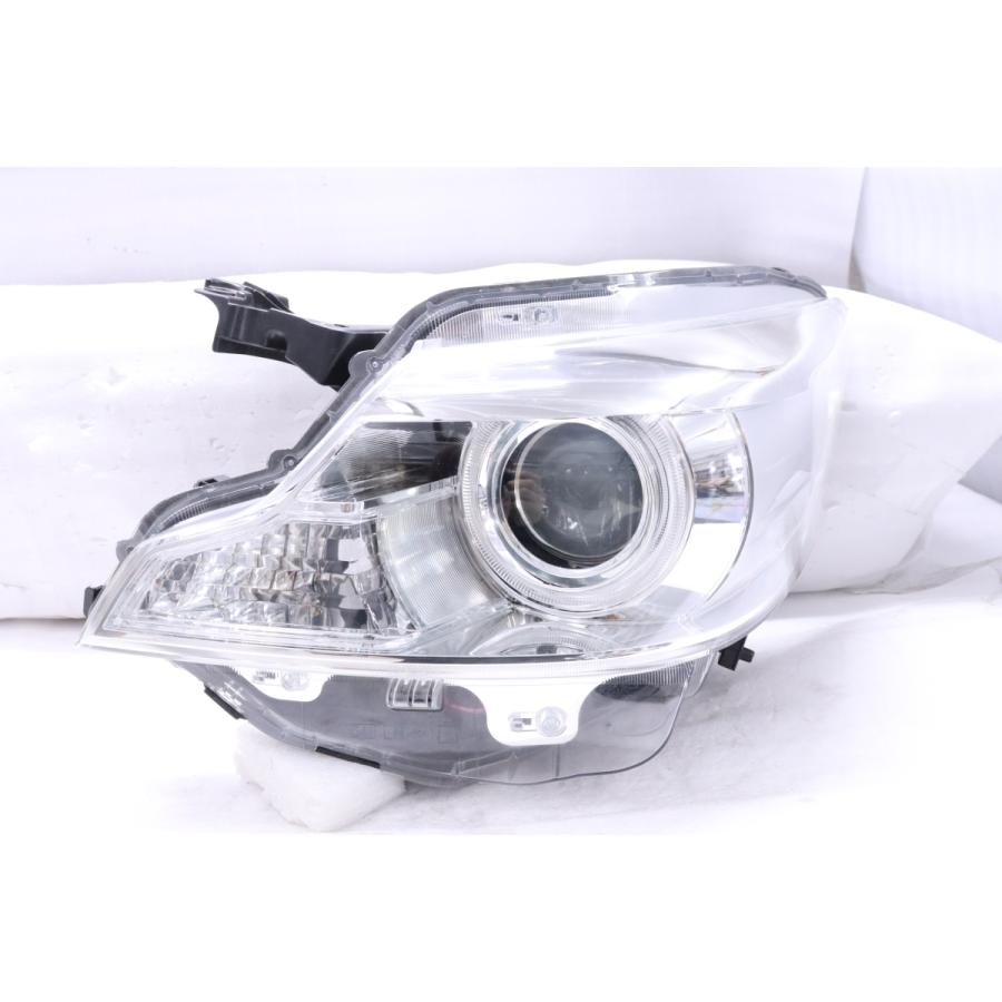 スペーシアカスタム左ヘッドライト