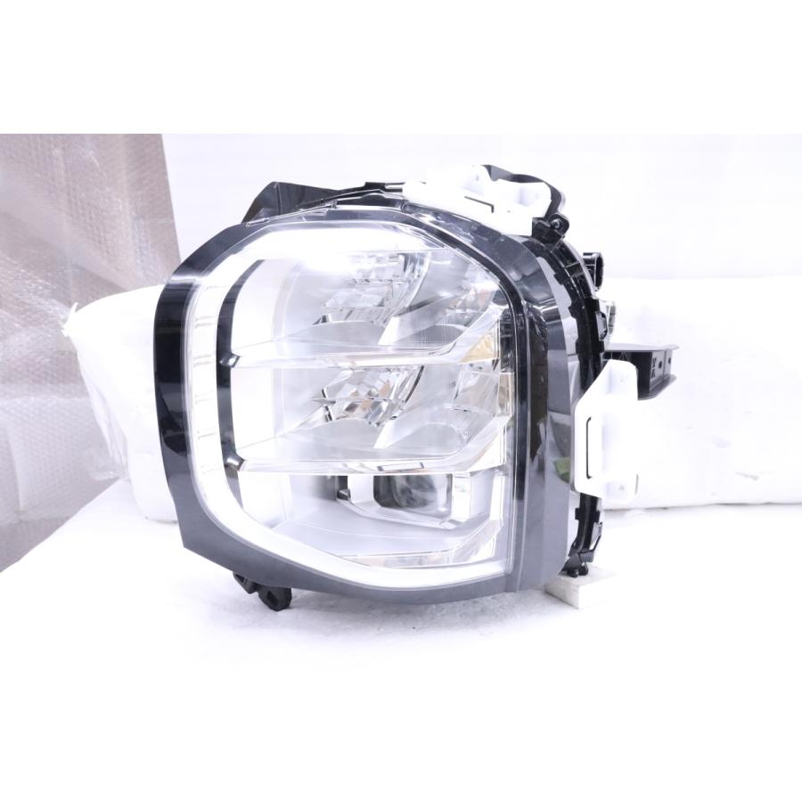 46-1952☆極上品☆LED GN0W アウトランダーPHEV☆左ヘッドライト 