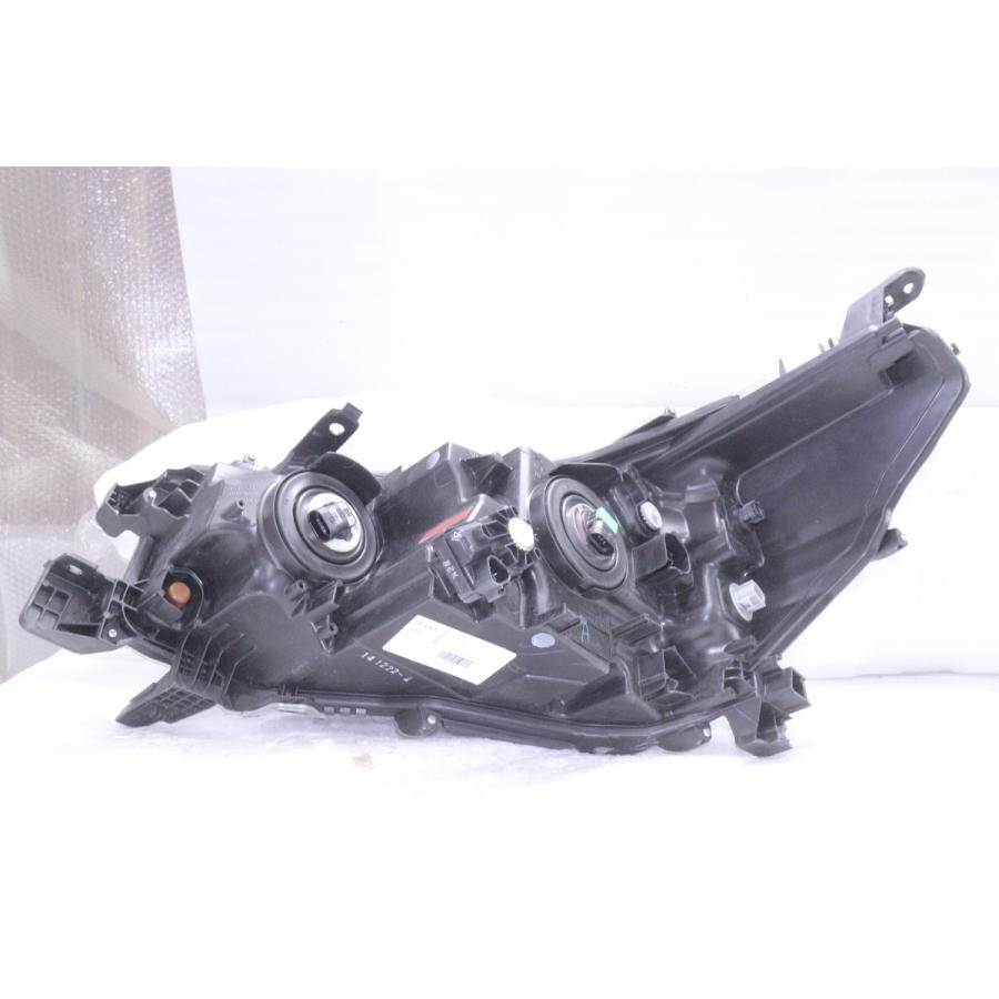 46-199☆【値下】極上品☆後期 ハロゲン GUN125 ハイラックス☆右