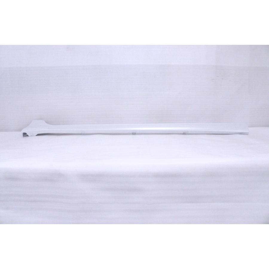46-2107☆未使用品 モデリスタ☆MXPA10 ヤリス HV 右サイド