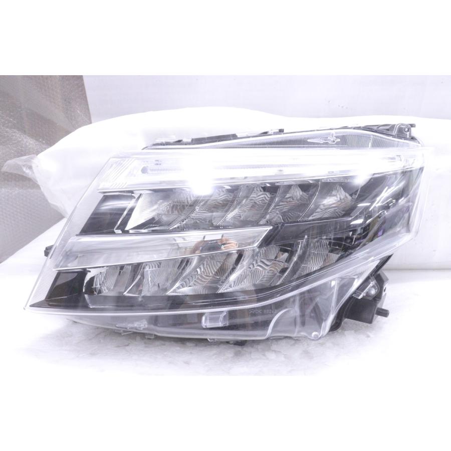 トヨタルーミー　ダイハツトール　後期　LEDヘッドライト左 ルーミートール左ヘッドライトヘッドランプLED