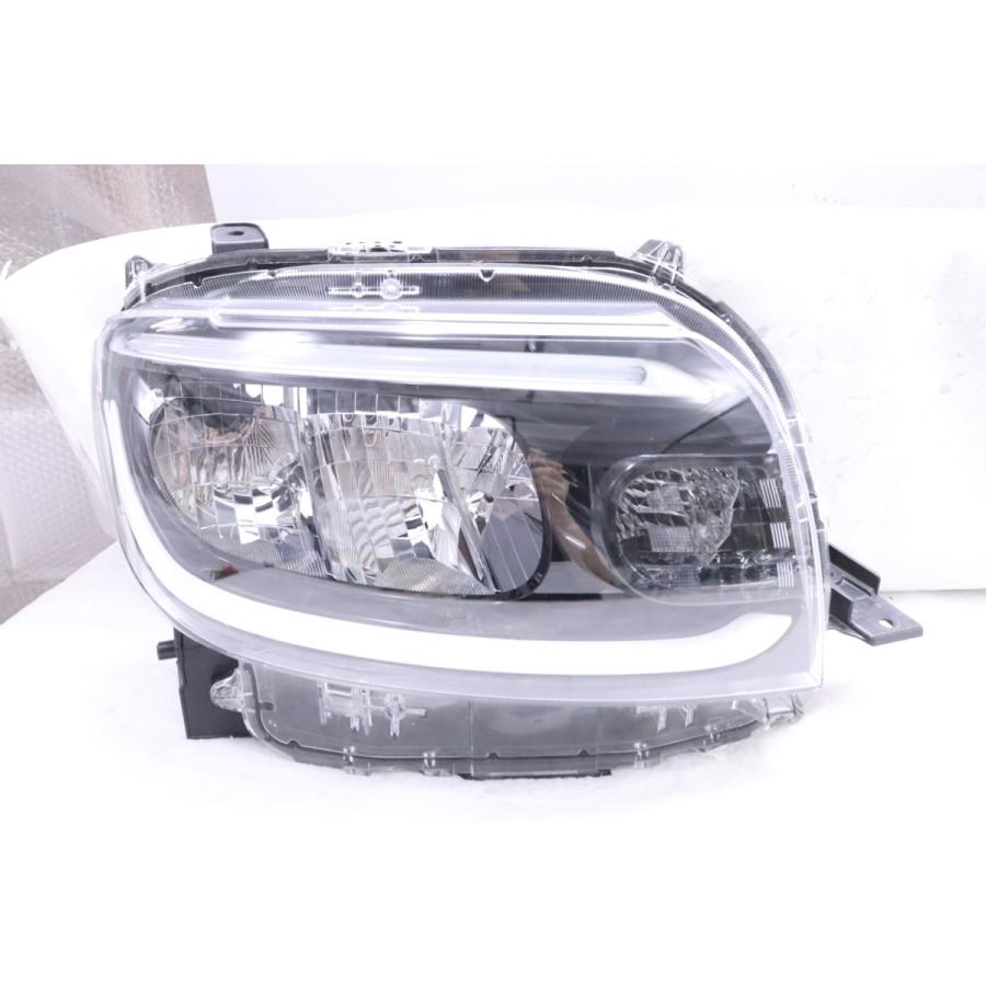 47-123☆LED LA650S タント☆右ヘッドライト KOITO 100-69074 打刻:01 