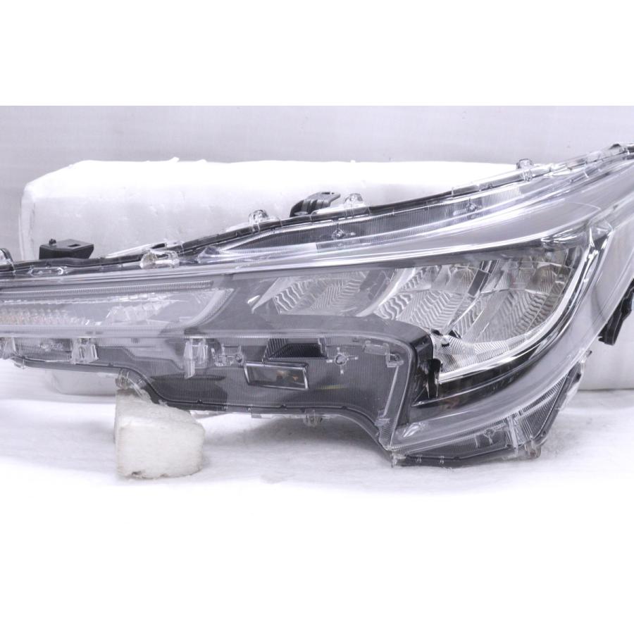 47-1618☆美品☆LED NRE210H カローラスポーツ☆左ヘッドライト KOITO