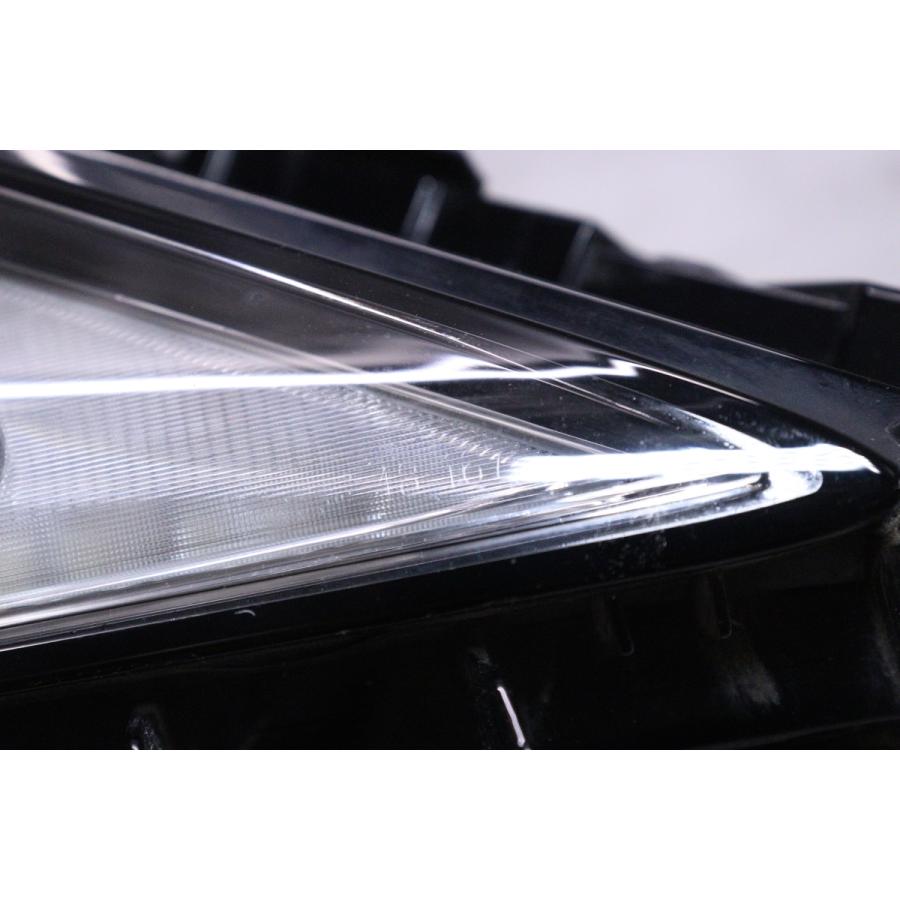 47-1724☆前期 LED AGL20W レクサスRX☆右ヘッドライト KOITO 48-167
