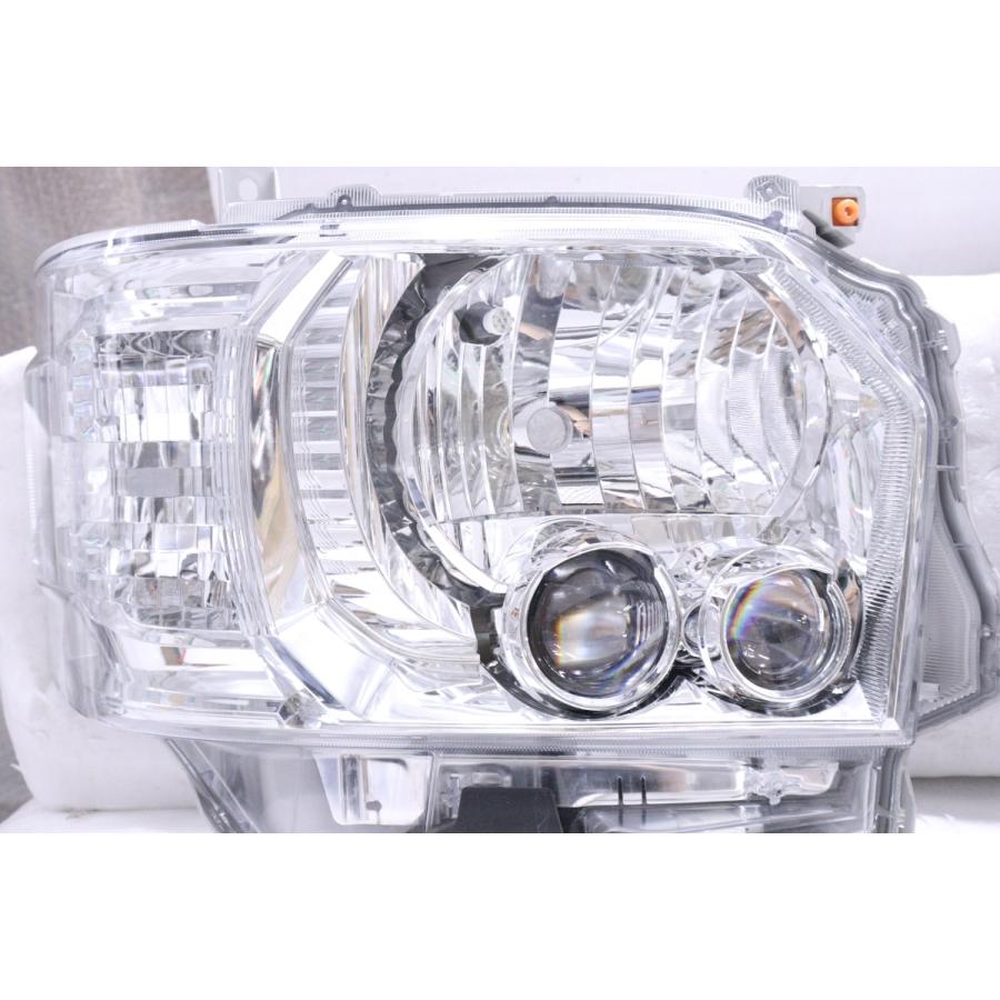 47-1794☆極上品☆LED 4型~ 200 ハイエース☆左右ヘッドライト 26-137