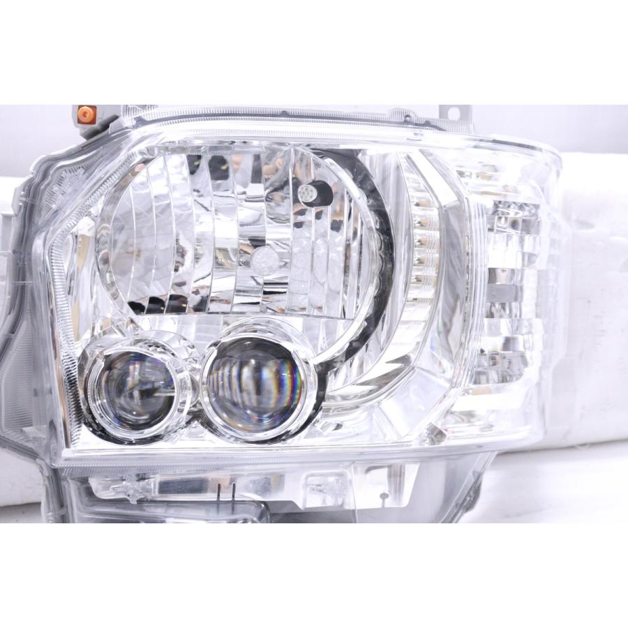 47-1794☆極上品☆LED 4型~ 200 ハイエース☆左右ヘッドライト 26-137
