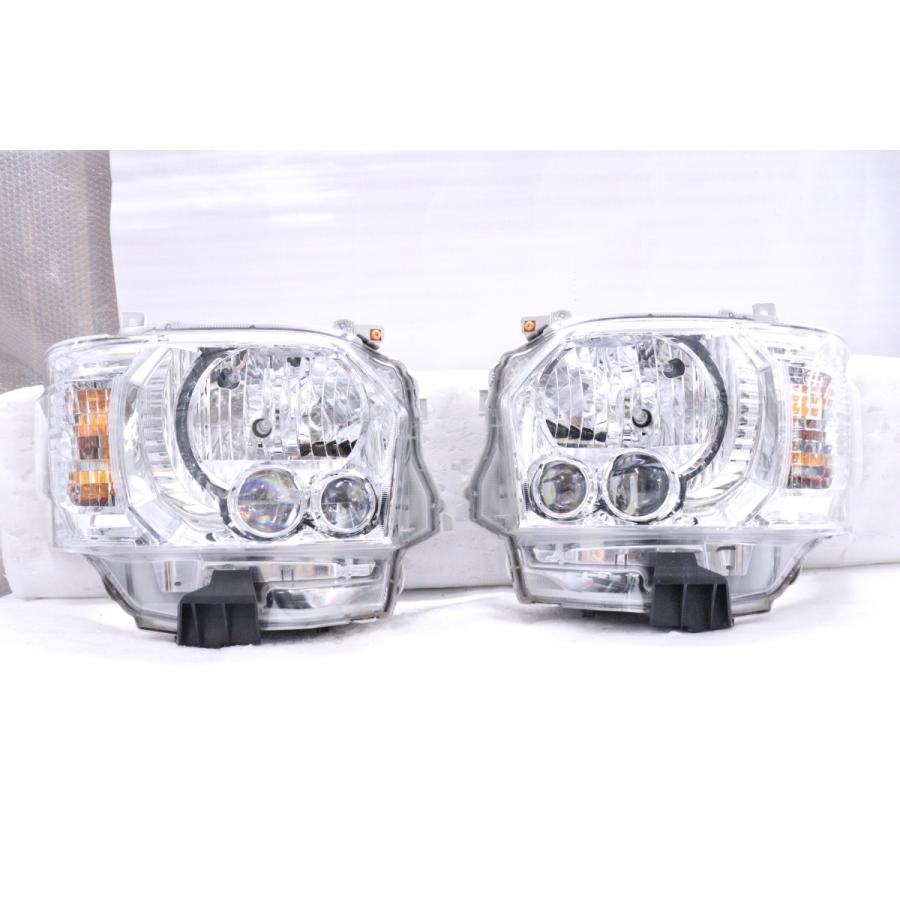 47-2230☆美品☆LED 4型~ 200 ハイエース☆左右ヘッドライト 26-137 84