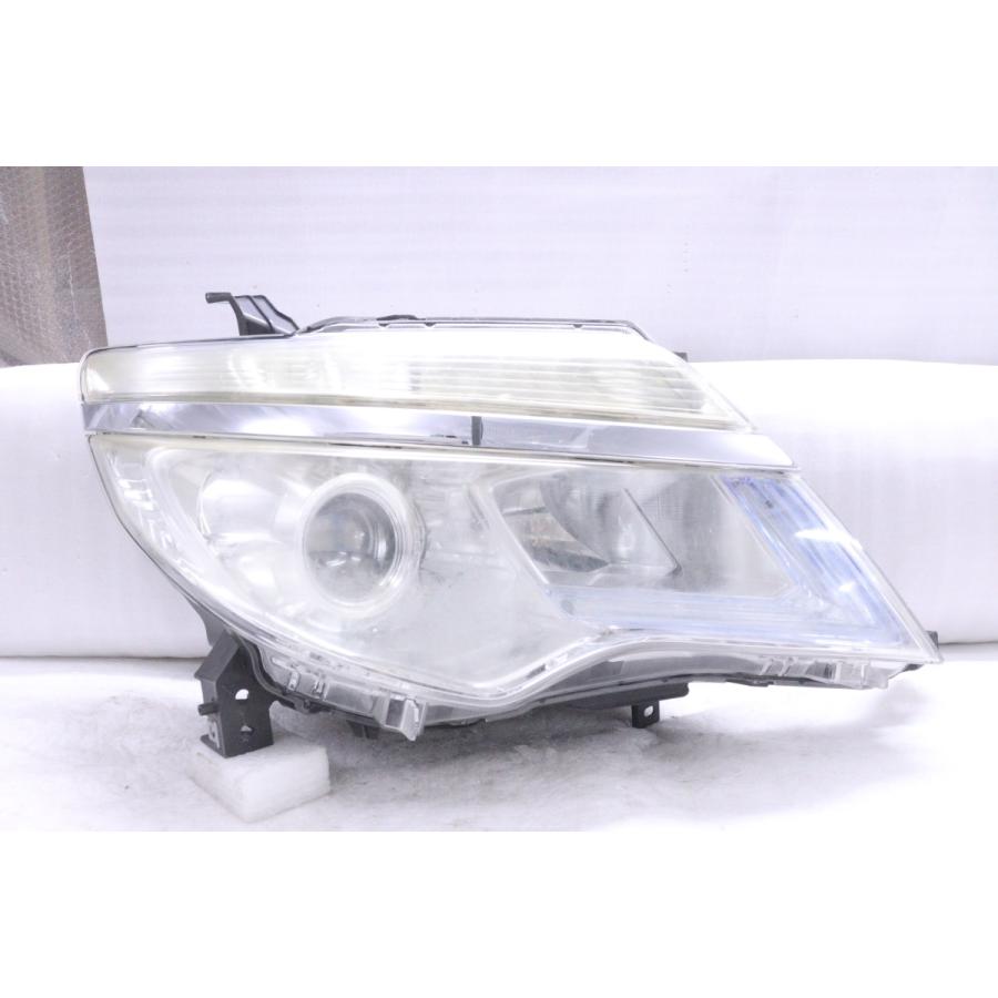 47-2500☆後期 LED C26 セレナ☆右ヘッドライト KOITO 100-23683 打刻 