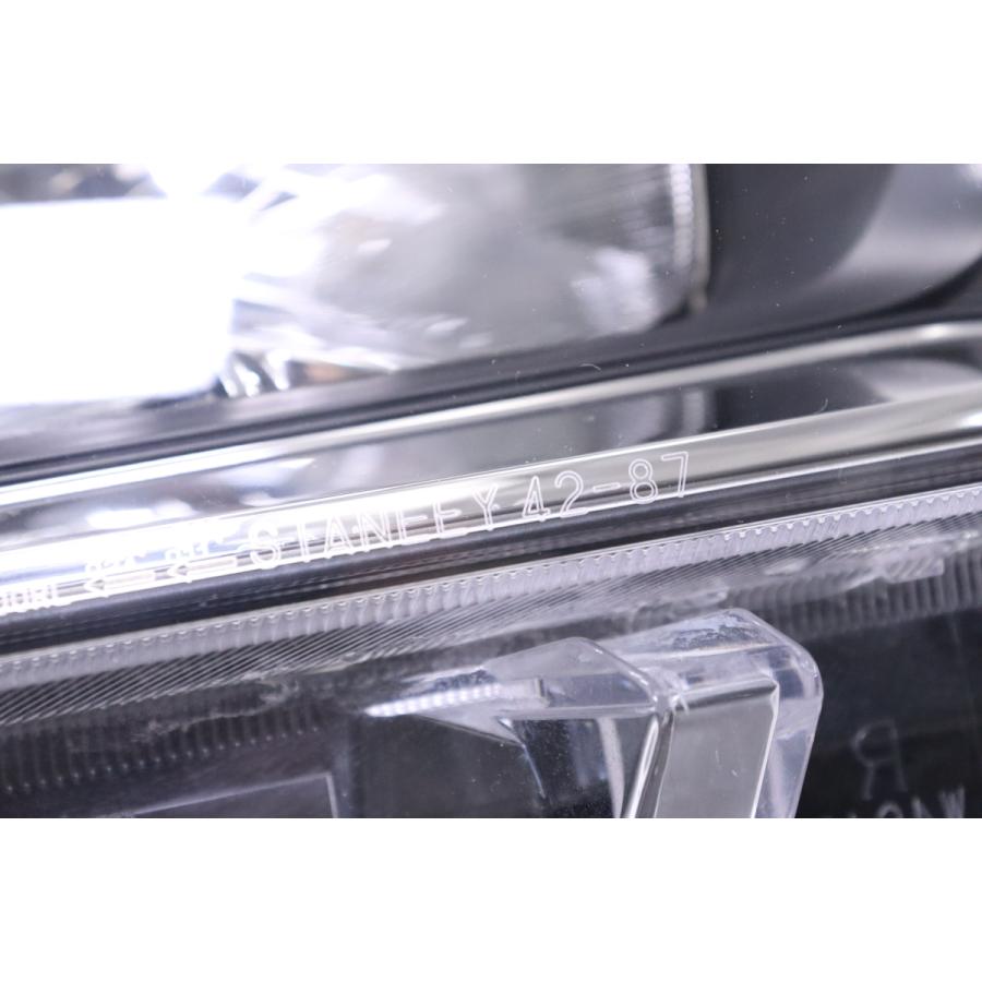 47-318☆後期 LED MXAA52 RAV4☆右ヘッドライト ガソリン車 STANLEY 42