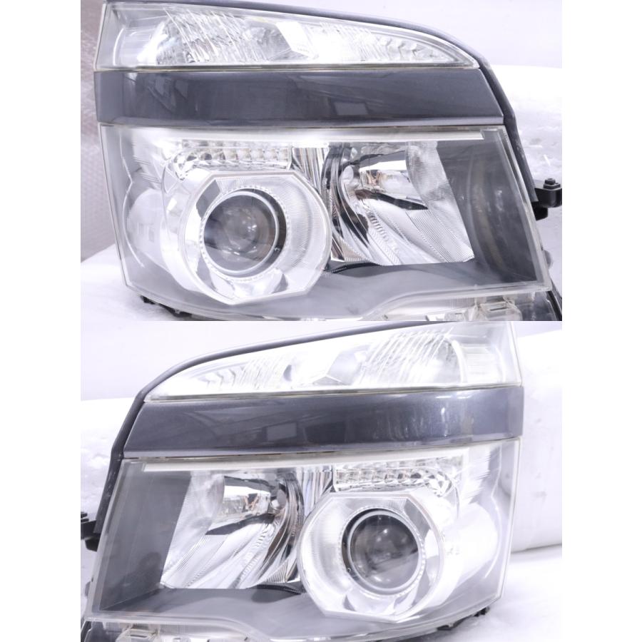 47-856☆後期 HID ZRR70G ヴォクシー X V☆左右ヘッドライト KOITO 28 