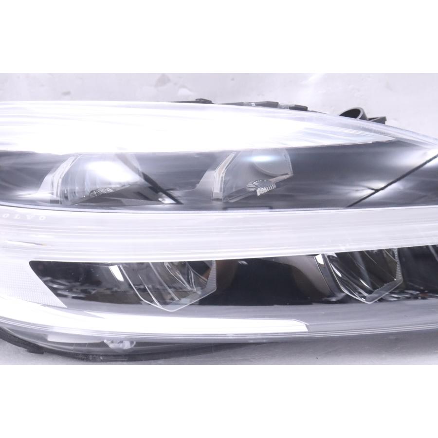 47-910☆【値下】後期 LED MB VOLVO V40☆右ヘッドライト 32228482