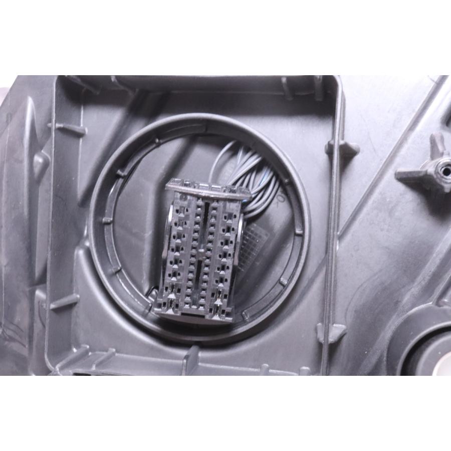 48-1020☆LED 8W アウディ A4☆右ヘッドライト マトリクス 8W0