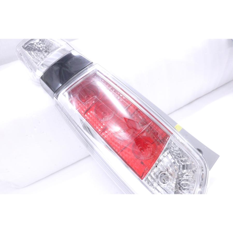 ルンルン クレーン車: ｜教育・保育関係者向けサイトPLAYSCAPE｜ボーネルンド