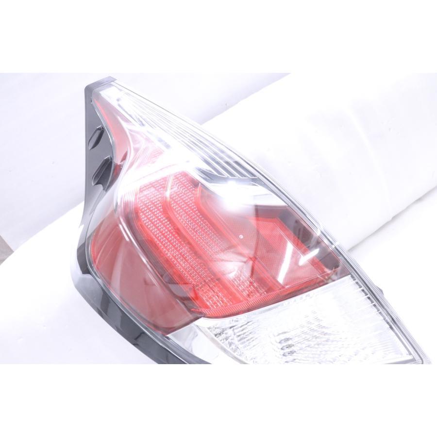 トヨタ アクア　NHP10 テールライト　2016年 J016BK NHP10 AQUA アクア 3Dホール フルLEDテールランプ ブラック 1