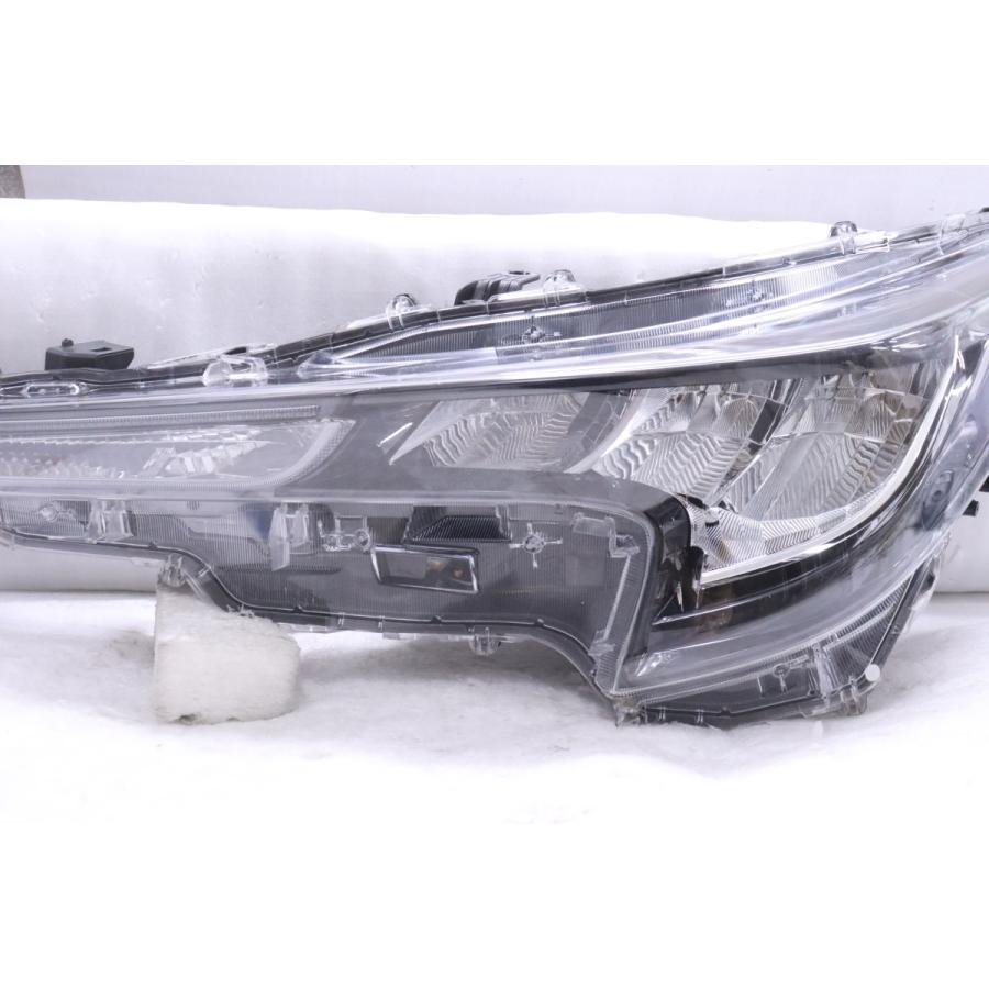 48-30☆LED ZRE212 カローラ☆左ヘッドライト KOITO 12-633 打刻:U